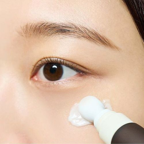 Probio-cica Bakuchiol Eye Cream de SKIN 1004